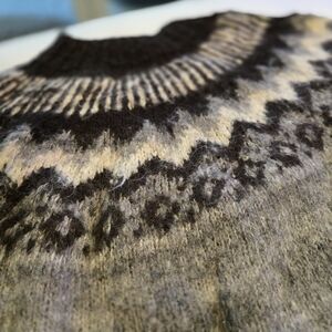 Vintage Bolivian 100% Alpaca Wool Sweater Medium